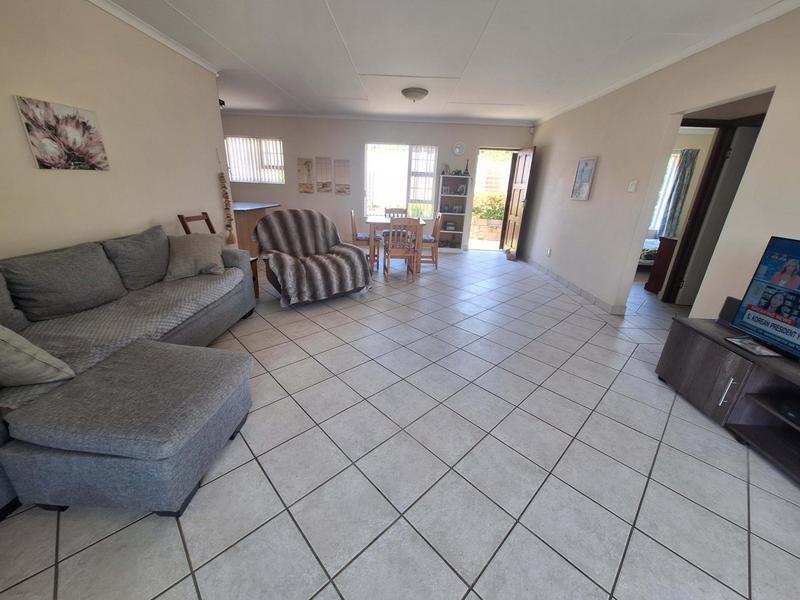 3 Bedroom Property for Sale in Fraaiuitsig Western Cape